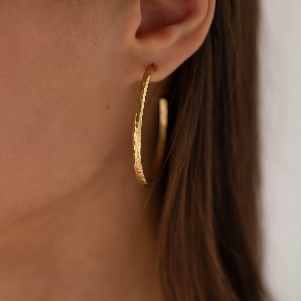 classy gold hoop, hammered gold hoops